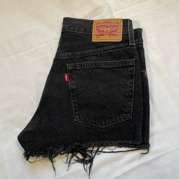 Levi’s 501 Denim Shorts - Picture 2 of 5